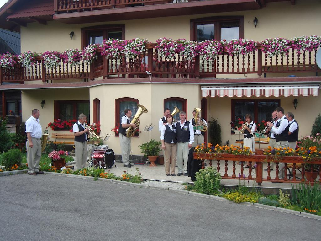 Penzion Deny Ždiar Exterior foto